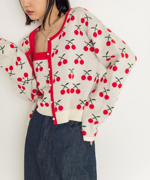 w closet（ダブルクローゼット）の「12Gチェリー柄ビスチェ（ニット/セーター・レディース・ホワイト/ブラック・FREE）」の6枚目の写真
