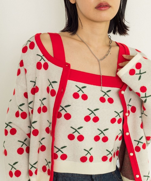 w closet（ダブルクローゼット）の「12Gチェリー柄ビスチェ（ニット/セーター・レディース・ホワイト/ブラック・FREE）」の8枚目の写真