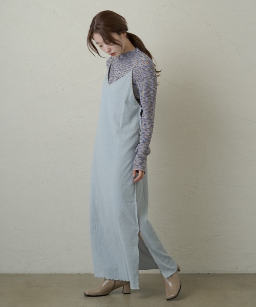 Kastane(カスタネ)の「配色パイピングキャミワンピース(ワンピース・レディース・ブルー/モカ・FREE)」の2枚目の写真