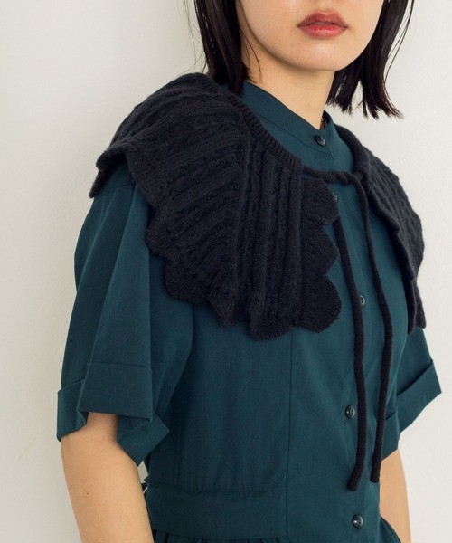 w closet（ダブルクローゼット）の「ニットスカラップ衿（付け襟・レディース・ブラック/アイボリー・FREE）」の2枚目の写真