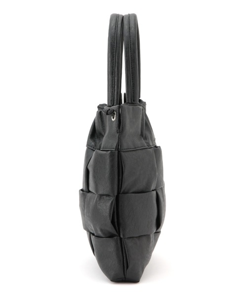 VIS(ビス)の「アクセントにぴったり。イントレチャート2WAYショルダー(ショルダーバッグ・レディース・ホワイト/ブラック/シルバー・FREE)」の13枚目の写真