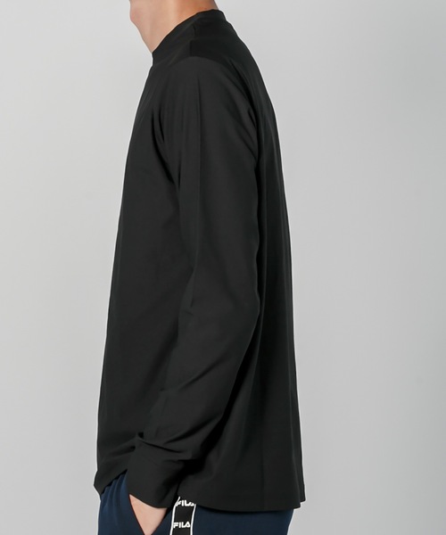 FILA(フィラ)の「【FILA / フィラ】ストレッチ フロント肩ロゴ 長袖Tシャツ /ユニセックス(Tシャツ/カットソー・メンズ・ブラック/ネイビー/ホワイト・MEDIUM/LARGE/X-LARGE)」の5枚目の写真