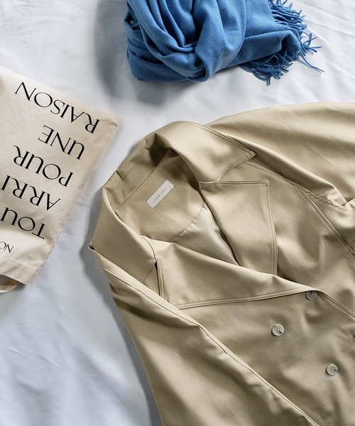 me+em select（ミームセレクト）の「オーバーサイズ　ボリュームスリーブロングトレンチコート（トレンチコート・レディース・ブラック/ベージュ・FREE）」の5枚目の写真