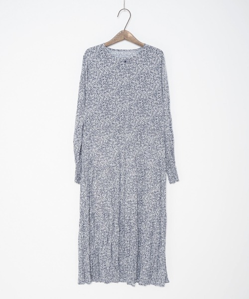 Crisp yours(クリスプユアーズ)の「【WEB限定】フラワーティアードワンピース(ワンピース・レディース・ブルー/アイボリー・FREE)」の21枚目の写真