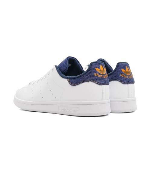 adidas(アディダス)の「adidas STAN SMITH J アディダス スタンスミスJ(スニーカー・キッズ・ホワイト×ネイビー・24.5cm/24cm/23.5cm/23cm)」の3枚目の写真