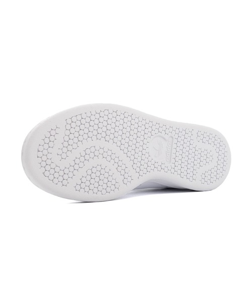 adidas(アディダス)の「adidas STAN SMITH J アディダス スタンスミスJ(スニーカー・キッズ・ホワイト×ネイビー・24.5cm/24cm/23.5cm/23cm)」の6枚目の写真