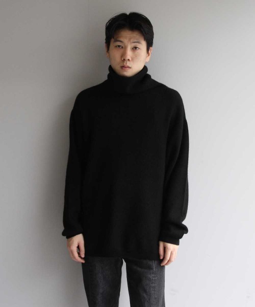 yoko sakamoto（ヨーコサカモト）の「YOKO SAKAMOTO HIGH NECK KNIT（Tシャツ/カットソー）」 WEAR