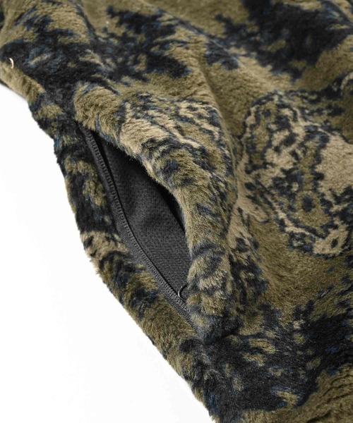 Carhartt WIP（カーハートダブリューアイピー）の「Carhartt WIP カーハート ワークインプログレス ハイプレインズ ボアフリース ジャケット（ブルゾン・メンズ・ブラック/カーキ・S/M/L）」の5枚目の写真