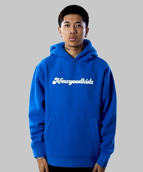 A FEW GOOD KIDS(ア フュー グッド キッズ)の「A'GEM/9 × .kom『A FEW GOOD KIDS/ア フュー グッド キッズ』3D LOGO HOODIE/裏起毛 3Dロゴ プルオーバーパーカー(パーカー・メンズ・ホワイト/ブラック/ブルー・XL)」の5枚目の写真