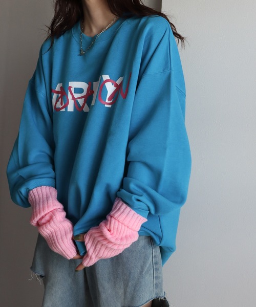 COURO（コウロ）の「カレッジロゴスウェット（スウェット・レディース・ライトグレー/ダークグリーン/ネイビー/霜降りグレー/オートミール/グレー系その他/ダークグリーン系/ネイビー系/ブルー/ブルー系その他/レッド系その他/アイボリー系/パープル系その他/ネイビー系1/グレー/パープル/レッド・M/L/XL）」の12枚目の写真