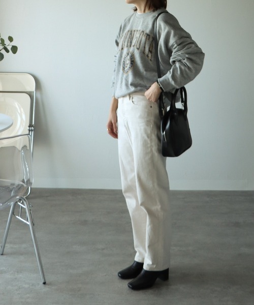 COURO（コウロ）の「カレッジロゴスウェット（スウェット・レディース・ライトグレー/ダークグリーン/ネイビー/霜降りグレー/オートミール/グレー系その他/ダークグリーン系/ネイビー系/ブルー/ブルー系その他/レッド系その他/アイボリー系/パープル系その他/ネイビー系1/グレー/パープル/レッド・M/L/XL）」の20枚目の写真