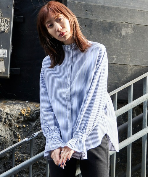 Auntie Rosa Holiday(アンティローザホリデー)の「フリルスタンドブラウス(シャツ/ブラウス・レディース・ネイビー/オフホワイト・FREE)」の5枚目の写真