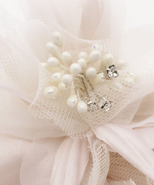 INDIVI（インディヴィ）の「◆フラワーコサージュ（ブローチ/コサージュ・レディース・ネイビー/ベビーピンク/ホワイト・00）」の12枚目の写真