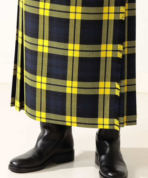 O'NEIL of DUBLIN（オニールオブダブリン）の「O’NEIL OF DUBLIN / INISHBIGGLE ISLAND ロング キルトスカート（スカート・レディース・イエロー・8/10/12）」の17枚目の写真