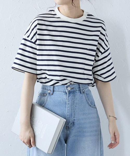 Fizz(フィズ)の「【Fizz/フィズ】 サイドスリット ポケット付きコットンTシャツ(Tシャツ/カットソー・レディース・グレイッシュベージュ/アイボリー/ブラック/ブルー/ホワイト×ネイビー/ブラック×ホワイト・M)」の3枚目の写真