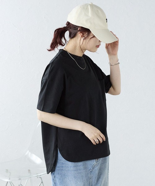 Fizz(フィズ)の「【Fizz/フィズ】 サイドスリット ポケット付きコットンTシャツ(Tシャツ/カットソー・レディース・グレイッシュベージュ/アイボリー/ブラック/ブルー/ホワイト×ネイビー/ブラック×ホワイト・M)」の4枚目の写真