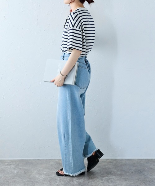 Fizz(フィズ)の「【Fizz/フィズ】 サイドスリット ポケット付きコットンTシャツ(Tシャツ/カットソー・レディース・グレイッシュベージュ/アイボリー/ブラック/ブルー/ホワイト×ネイビー/ブラック×ホワイト・M)」の15枚目の写真