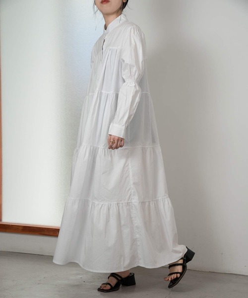 lawgy(ラウジー)の「tiered long shirt op(ワンピース・レディース・ホワイト/ブラック・FREE)」の1枚目の写真