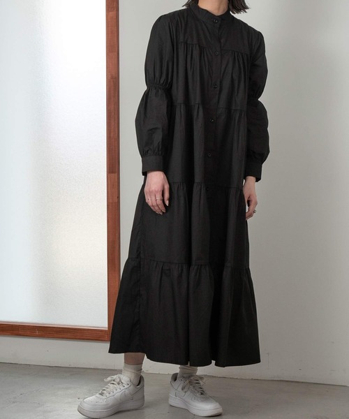 lawgy(ラウジー)の「tiered long shirt op(ワンピース・レディース・ホワイト/ブラック・FREE)」の2枚目の写真