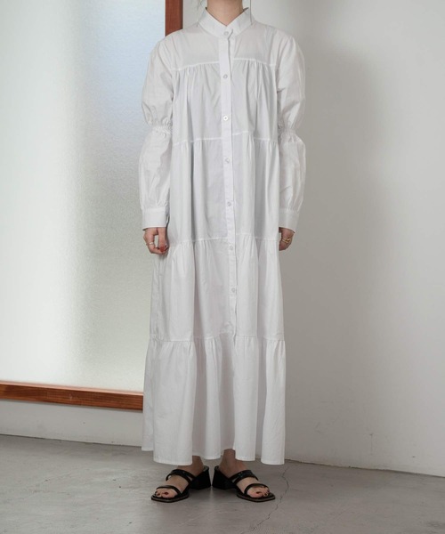 lawgy(ラウジー)の「tiered long shirt op(ワンピース・レディース・ホワイト/ブラック・FREE)」の6枚目の写真