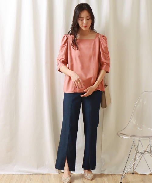 libelle more(リベル モア)の「スクエアネック袖ギャザーブラウス(シャツ/ブラウス・レディース・オフホワイト/ライトブルー/テラコッタ/ブラック・L/M)」の6枚目の写真