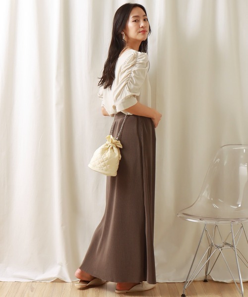 libelle more(リベル モア)の「スクエアネック袖ギャザーブラウス(シャツ/ブラウス・レディース・オフホワイト/ライトブルー/テラコッタ/ブラック・L/M)」の20枚目の写真