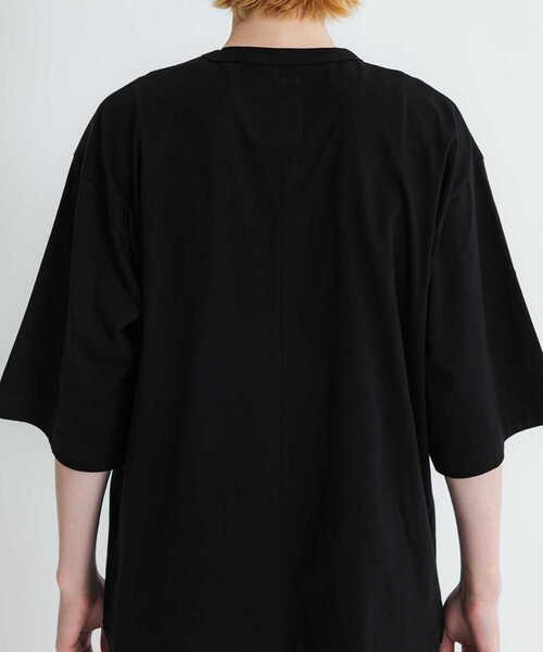 SHAREEF（シャリーフ）の「STUDIOUS別注 EMBROIDERY BIG TEE（Tシャツ/カットソー・メンズ・ホワイト/ブラック・2/1）」の19枚目の写真