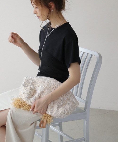 frames RAY CASSIN（フレームスレイカズン）の「WEB限定 クロップドトップス＋キャミセット（Tシャツ/カットソー・レディース・ブラック/オフホワイト・FREE）」の7枚目の写真