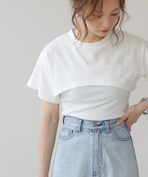 frames RAY CASSIN（フレームスレイカズン）の「WEB限定 クロップドトップス＋キャミセット（Tシャツ/カットソー・レディース・ブラック/オフホワイト・FREE）」の10枚目の写真