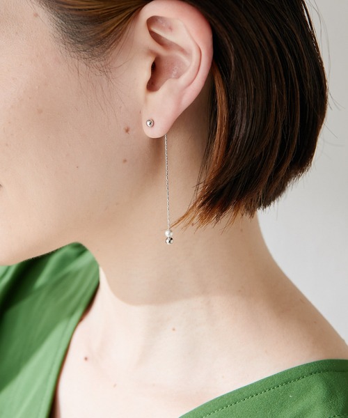 ear PAPILLONNER(イアパピヨネ)の「丸玉ロングチェーンピアス(ピアス(両耳用)・レディース・シルバー/ゴールド・FREE)」の5枚目の写真