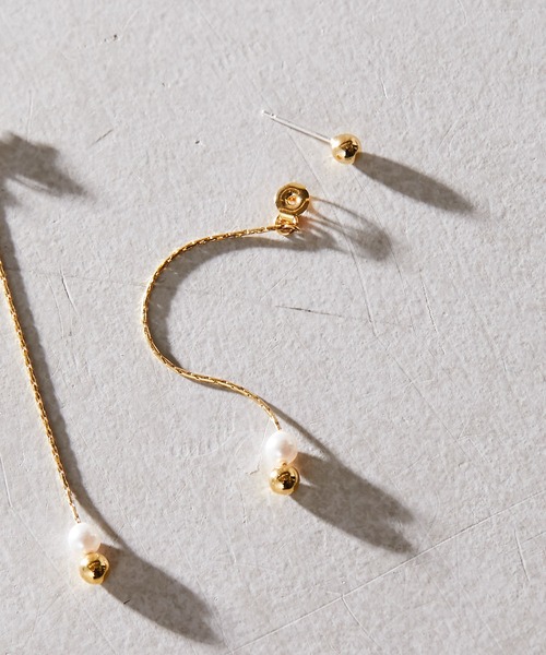 ear PAPILLONNER(イアパピヨネ)の「丸玉ロングチェーンピアス(ピアス(両耳用)・レディース・シルバー/ゴールド・FREE)」の6枚目の写真