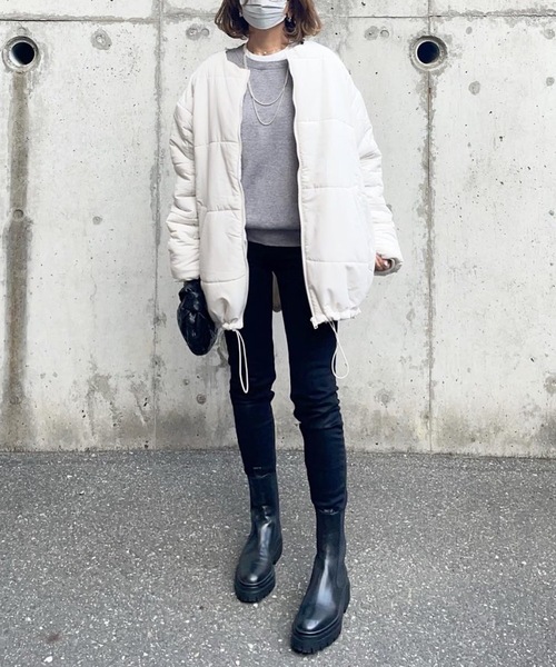 frames RAY CASSIN（フレームスレイカズン）の「WEB限定 マフラー付きノーカラーフェイクダウン（ダウンジャケット/コート・レディース・オフホワイト/ブラック・FREE）」の16枚目の写真