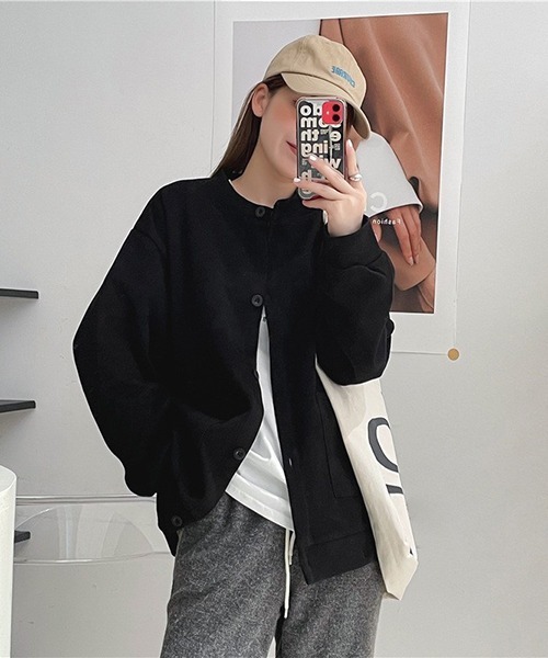 Chaco closet(チャコ クローゼット)の「ビッグシルエットクルーネックカーディガン(カーディガン/ボレロ・レディース・ブラック/パープル/グリーン/グレー/ホワイト・FREE)」の11枚目の写真