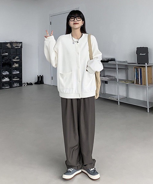 Chaco closet(チャコ クローゼット)の「ビッグシルエットクルーネックカーディガン(カーディガン/ボレロ・レディース・ブラック/パープル/グリーン/グレー/ホワイト・FREE)」の20枚目の写真