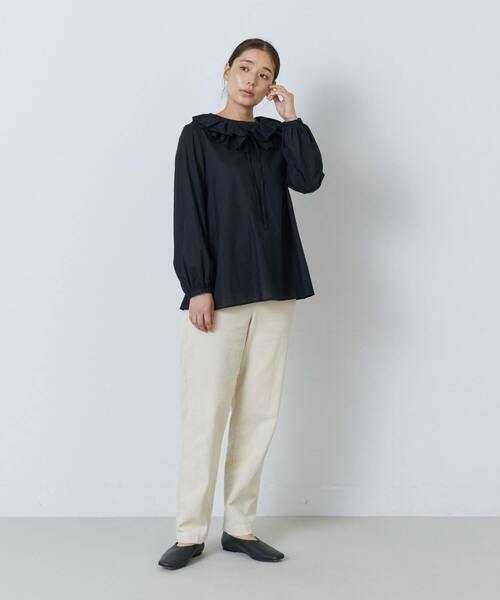 ADIEU TRISTESSE(アデュートリステス)の「ソフトテーパードパンツ(その他パンツ・レディース・アイボリー/ブルーグレー/インディゴブルー・38)」の4枚目の写真