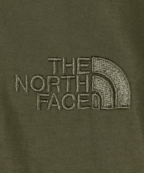 THE NORTH FACE（ザノースフェイス）の「THE NORTH FACE | COMPACT JACKET WOMEN（ナイロンジャケット・レディース・ブラック/ベージュ/オリーブ・MEDIUM/LARGE）」の20枚目の写真