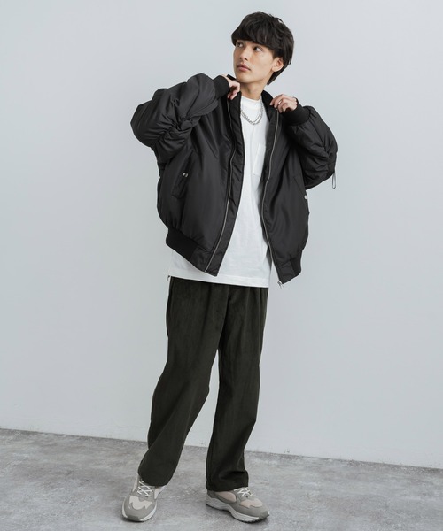 Rocky Monroe（ロッキーモンロー）の「オーバーサイズ 中綿MA-1 ミリタリーフライトジャケット ドロップショルダーブルゾン（MA-1・メンズ・ネイビー/ホワイト/ブラック/カーキ・M/L/XL）」の11枚目の写真