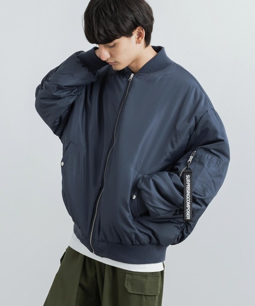 Rocky Monroe（ロッキーモンロー）の「オーバーサイズ 中綿MA-1 ミリタリーフライトジャケット ドロップショルダーブルゾン（MA-1・メンズ・ネイビー/ホワイト/ブラック/カーキ・M/L/XL）」の7枚目の写真