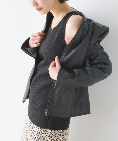 OMNES(オムネス)の「ラインキルトあったかタンクトップ(タンクトップ・レディース・ベージュ/ホワイト/ブラック/モカ/ライトブルー/ラベンダー・MEDIUM/LARGE)」の10枚目の写真