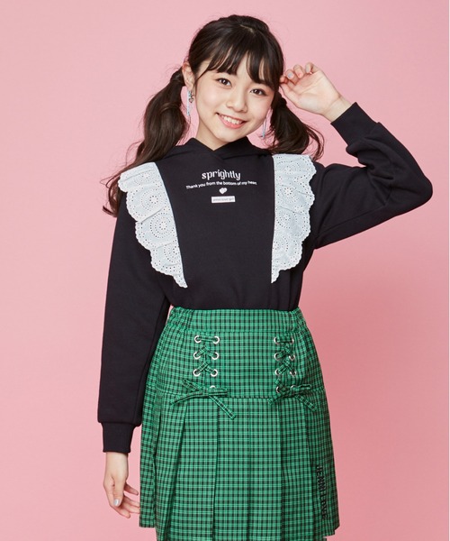 JENNI love(ジェニィラブ)の「裏起毛レース切替えパーカー(パーカー・キッズ・ブラック/グリーン/サックスブルー・130cm/150cm/160cm/140cm)」の2枚目の写真