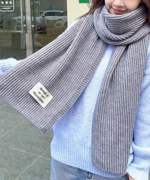 Girly Doll（ガーリードール）の「ニットマフラー（マフラー・レディース・ブラック/アイボリー/モカ/ボルドー/グレー/イエロー/ピンク・F）」の4枚目の写真