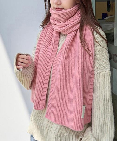 Girly Doll（ガーリードール）の「ニットマフラー（マフラー・レディース・ブラック/アイボリー/モカ/ボルドー/グレー/イエロー/ピンク・F）」の9枚目の写真