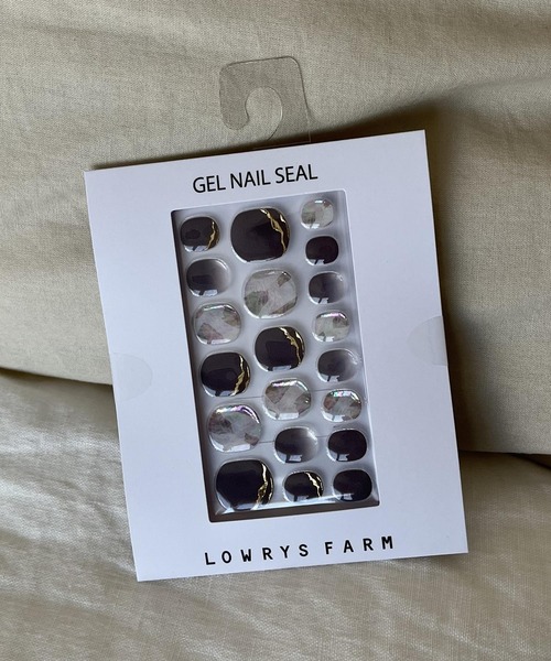 LOWRYS FARM（ローリーズファーム）の「ネイルシール　178586（ネイルシール/ネイルチップ・レディース・ブルー/ブラウン/パープル・FREE）」の2枚目の写真