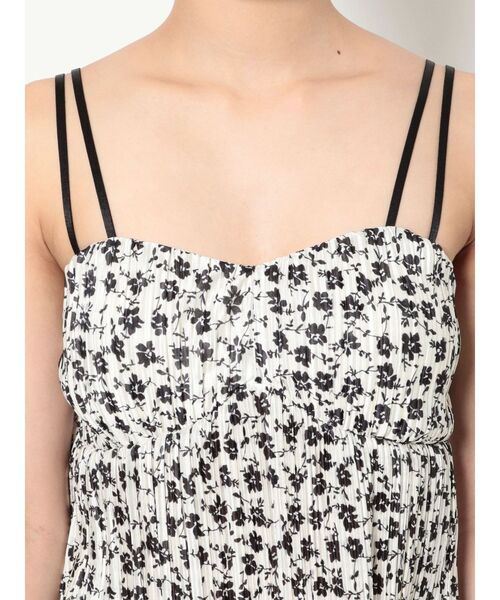 GYDA(ジェイダ)の「【セットアップ着用可】double lineサテンプリーツビスチェ(キャミソール・レディース・ブラック/その他/その他2・FREE)」の11枚目の写真