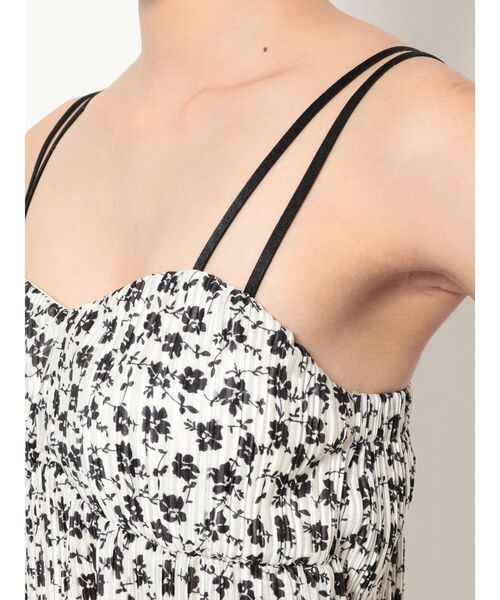 GYDA(ジェイダ)の「【セットアップ着用可】double lineサテンプリーツビスチェ(キャミソール・レディース・ブラック/その他/その他2・FREE)」の10枚目の写真