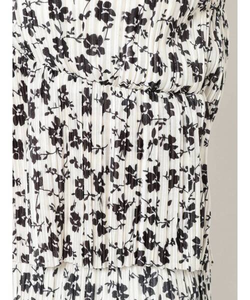 GYDA(ジェイダ)の「【セットアップ着用可】double lineサテンプリーツビスチェ(キャミソール・レディース・ブラック/その他/その他2・FREE)」の9枚目の写真