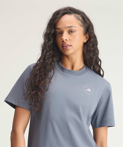 TrueCasuals レギュラー スポーツウェア Tシャツ【adidas by Stella