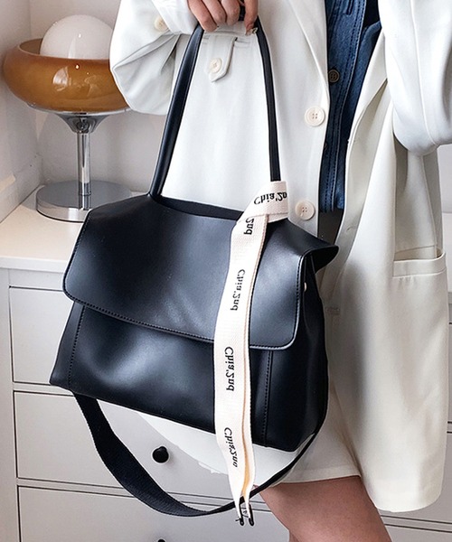 florist（フローリスト）の「【仕切りポケット付】【2WAY/3WAY】ロゴ入りリボン付属スクエアフラップレザートートバッグ/ショルダーバッグ（ショルダーバッグ・レディース・ブラック/ブラウン/オフホワイト/ライトグリーン・FREE）」の8枚目の写真