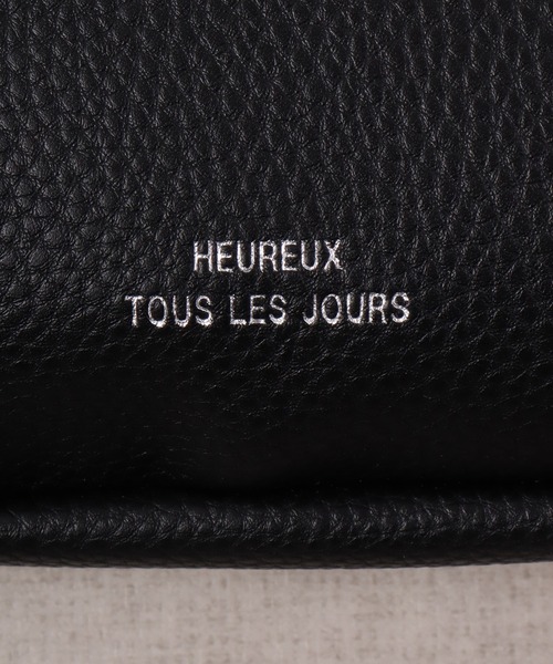 FUNALIVE（ファンアライブ）の「Craig フロントポケットラウンドジップ横型スマホポーチ/スマホショルダー（ショルダーバッグ・メンズ・グレー/ブラック/グレイッシュベージュ/アイボリー/キャメル・F）」の12枚目の写真