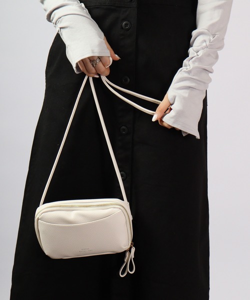 FUNALIVE（ファンアライブ）の「Craig フロントポケットラウンドジップ横型スマホポーチ/スマホショルダー（ショルダーバッグ・メンズ・グレー/ブラック/グレイッシュベージュ/アイボリー/キャメル・F）」の21枚目の写真